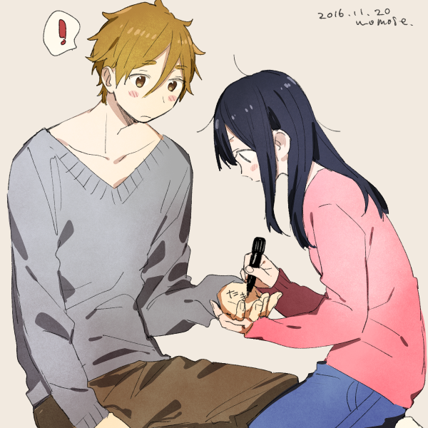 !, 1boy, 1girl, artist_name, black_hair, brown_eyes, brown_hair, couple, dated, denim, gray_sweater, jeans, kitashirakawa_tamako, long_hair, marker, momose_(oqo), ooji_mochizou, pants, spoken_exclamation_mark, sweater, tamako_market