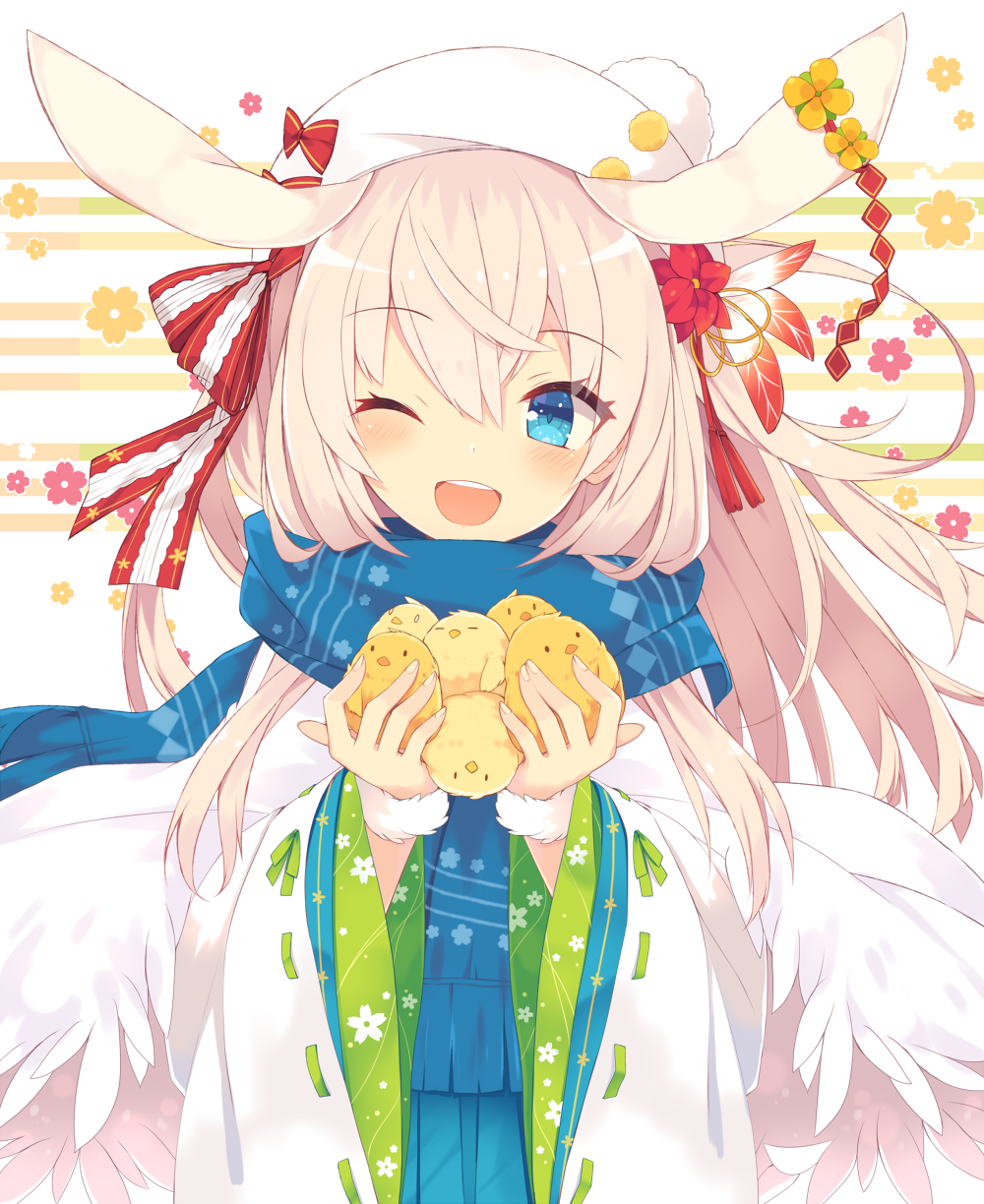1girl, ;d, animal, animal_ears, argyle, argyle_scarf, bangs, beret, bird, blonde_hair, blue_eyes, blue_scarf, chick, eyebrows_visible_through_hair, floating_hair, floral_background, floral_print, flower, hair_between_eyes, hair_flower, hair_ornament, hair_ribbon, hands_up, hat, highres, holding, holding_animal, japanese_clothes, kimono, light_brown_hair, long_hair, nibiiro_shizuka, one_eye_closed, open_mouth, original, plume, red_flower, red_ribbon, ribbon, ribbon-trimmed_sleeves, ribbon_trim, scarf, smile, solo, striped, striped_background, striped_ribbon, striped_scarf, teeth, upper_body, white_background, white_kimono, white_ribbon, wrist_cuffs, year_of_the_rooster