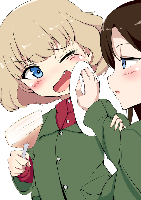 2girls, bangs, black_hair, blonde_hair, blue_eyes, cake, commentary_request, fang