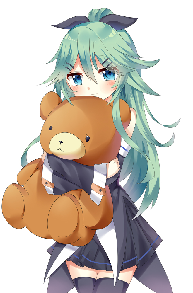 1girl, bare_shoulders, black_dress, black_legwear, black_ribbon, blush, closed_mouth, cowboy_shot, detached_sleeves, dress, eyebrows_visible_through_hair, green_hair, hair_between_eyes, hair_ornament, hair_ribbon, hairclip, head_tilt, high_ponytail, kantai_collection, long_hair, looking_at_viewer, object_hug, peanuts_(asd313175), pleated_skirt, ribbon, simple_background, skirt, sleeves_past_wrists, smile, solo, stuffed_animal, stuffed_toy, teddy_bear, thigh-highs, very_long_hair, white_background, yamakaze_(kantai_collection), zettai_ryouiki