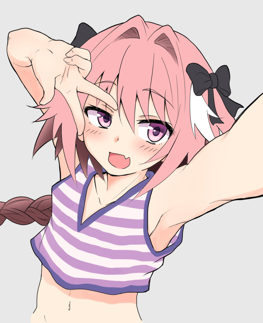 1boy, bow, braid, crop_top, fang, fate/apocrypha, fate_(series), hair_bow, highres, hirame_guard, male_focus, open_mouth, pink_hair, rider_of_black, self_shot, single_braid, smile, trap, uneven_eyes, v, v_over_eye, violet_eyes