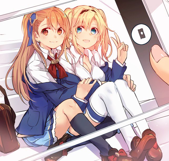 2girls, beatrix_(granblue_fantasy), cellphone, cellphone_camera, granblue_fantasy, mikan-uji, multiple_girls, open_clothes
