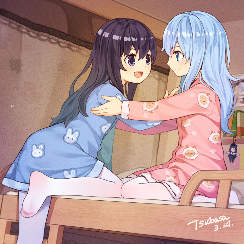 2girls, akatsuki_(kantai_collection), alternate_costume, animal_print, bed, bed_sheet, bedroom, blue_clothes