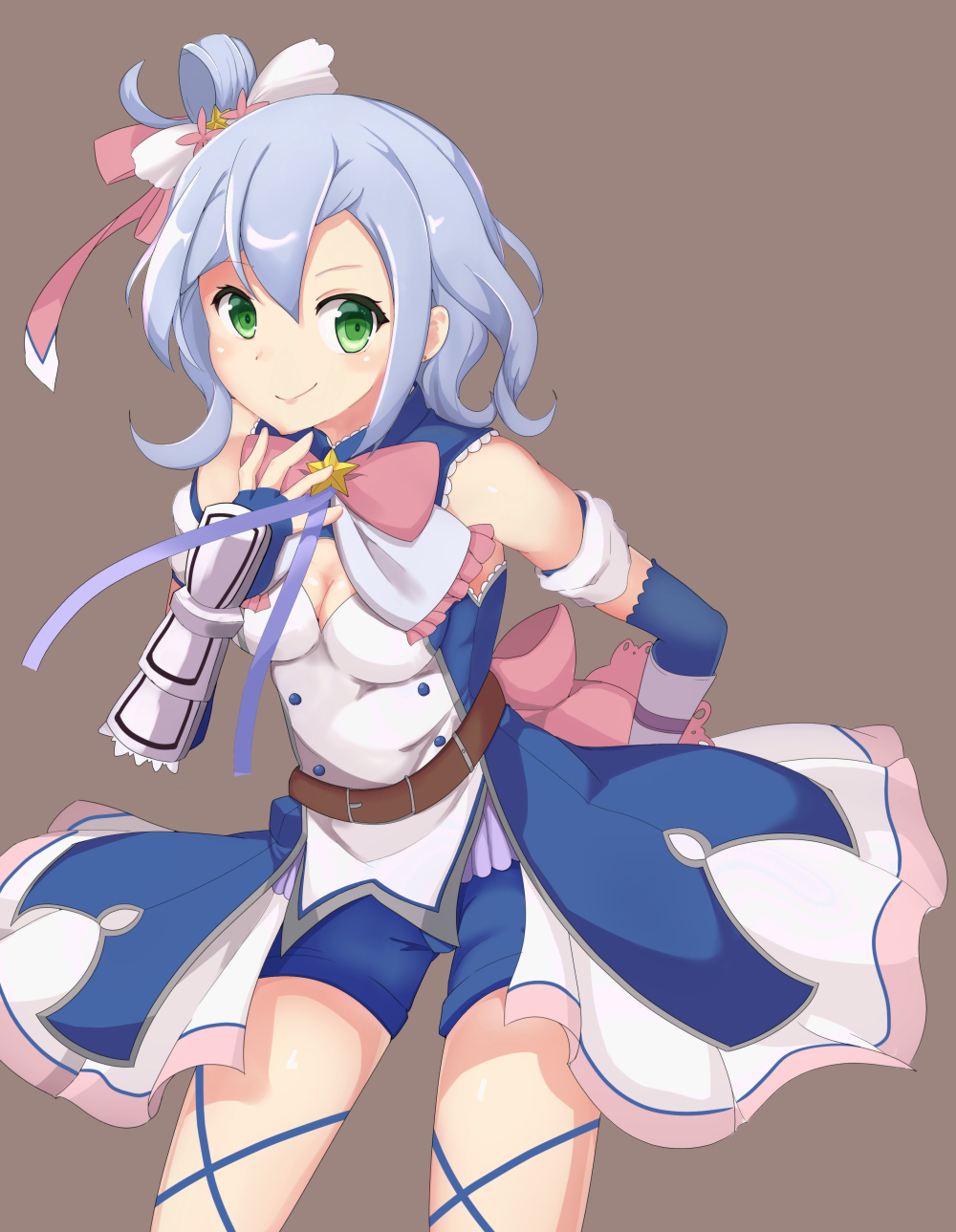 1girl, belt, blue_gloves, blue_hair, blue_shorts, bow, brown_background, closed_mouth, cowboy_shot, detached_collar, fingerless_gloves, flower_knight_girl, gloves, green_eyes, hair_bow, hand_on_hip, highres, kogetsu_azami, laurentia_(flower_knight_girl), looking_at_viewer, pink_bow, short_hair, shorts, side_ponytail, smile, solo, star