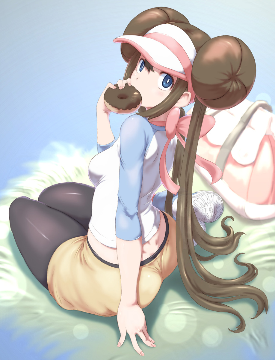1girl, ass, bag, black_legwear, blue_background, blue_eyes, bow, breasts