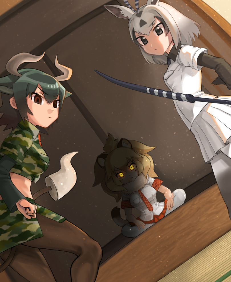 >:<, 3girls, :<, animal_ears, arabian_oryx_(kemono_friends), aurochs_(kemono_friends), black_eyes, black_hair