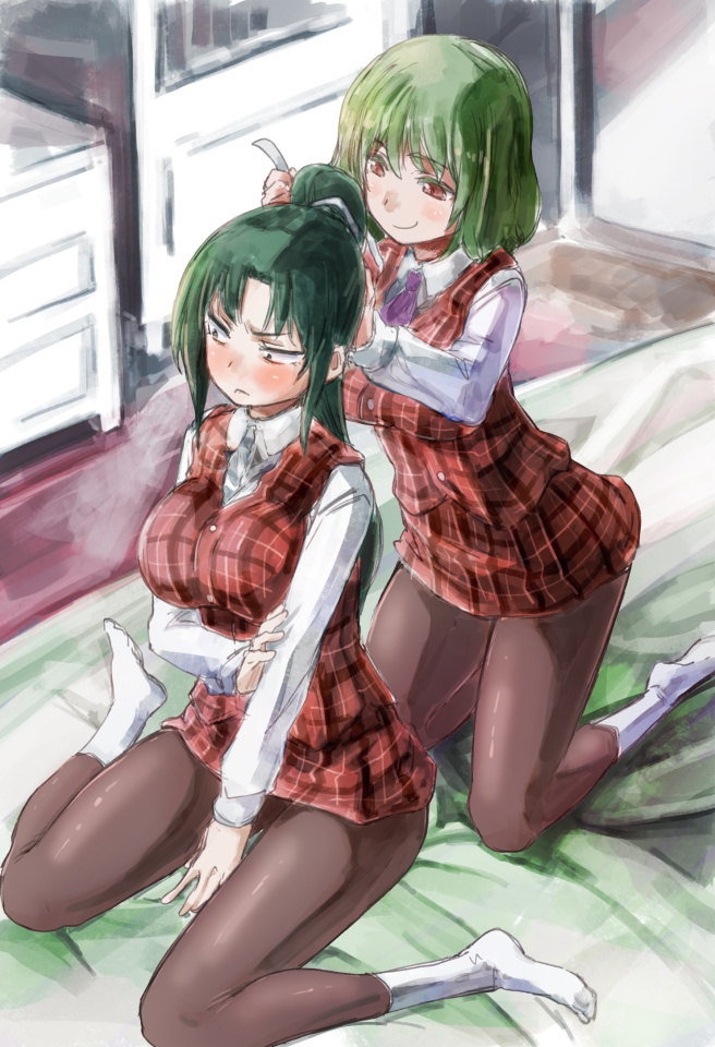 2girls, bed, blush, bob_cut, chest_of_drawers, cosplay, dress, green_hair