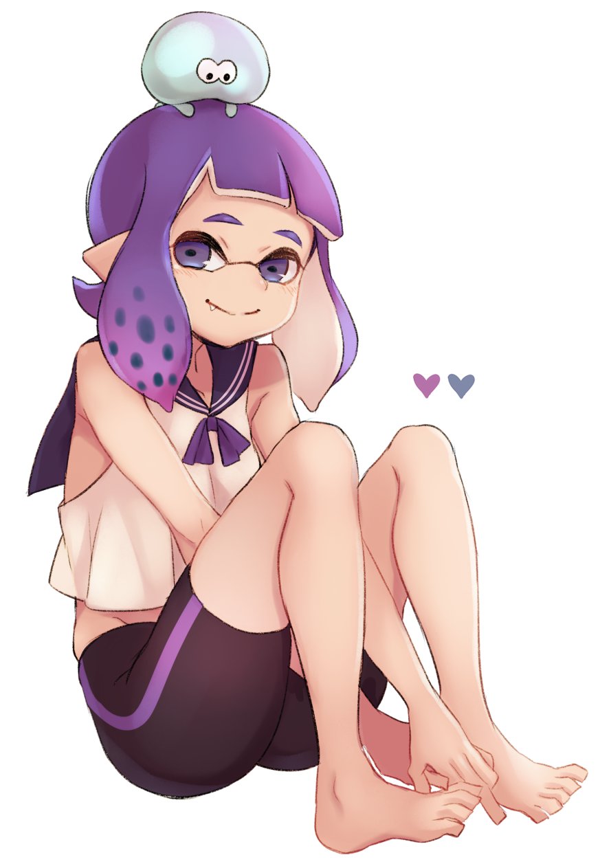 1girl, bangs, bike_shorts, black_shorts, blunt_bangs, bow, closed_mouth, domino_mask, fang, full_body, heart, highres, inkling, jellyfish, jellyfish_(splatoon), looking_at_viewer, mask, midriff, mimimi_(echonolog), pointy_ears, purple_bow, purple_hair, sailor_collar, shirt, short_hair, shorts, simple_background, single_vertical_stripe, sitting, sleeveless, sleeveless_shirt, smile, solo, splatoon, tentacle_hair, violet_eyes, white_background, white_shirt