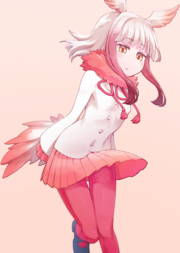 1girl, arms_behind_back, bangs, blunt_bangs, fluffy_collar, head_wings, japanese_crested_ibis_(kemono_friends), kemono_friends
