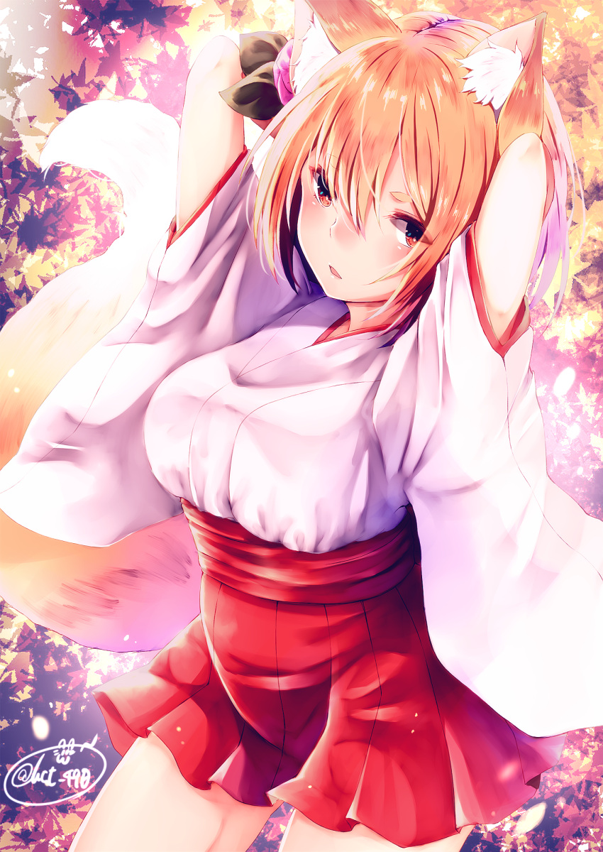 1girl, animal_ears, arms_behind_head, arms_up, bangs, breasts, chita_(ketchup), cowboy_shot