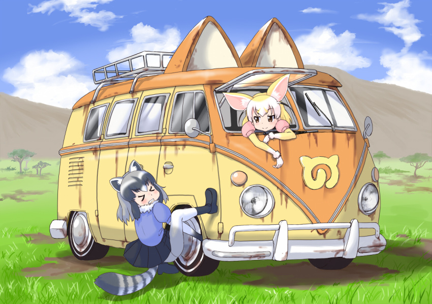 >_<, 2girls, animal_ears, black_boots, black_hair, black_skirt, blonde_hair, blush