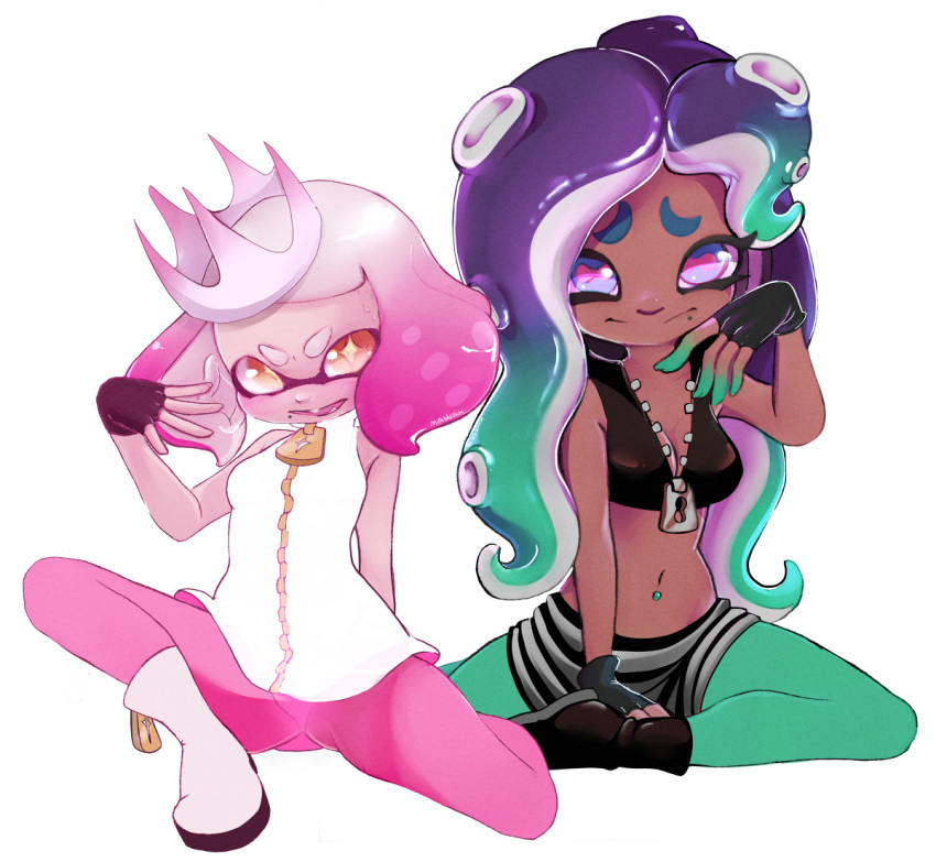 2girls, bare_shoulders, crop_top, crown, dark_skin, domino_mask, dress, female