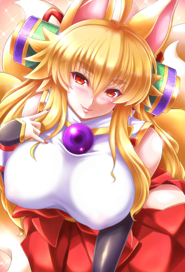 1girl, ahoge, animal_ears, bangs, blonde_hair, blush, breasts, closed_mouth, detached_sleeves, fox_ears, fox_tail, hakama, izuna_(shinrabanshou), japanese_clothes, kittan_(cve27426), large_breasts, leaning_forward, long_hair, looking_at_viewer, multiple_tails, nail_polish, red_eyes, red_hakama, red_nails, shinrabanshou, smile, solo, tail