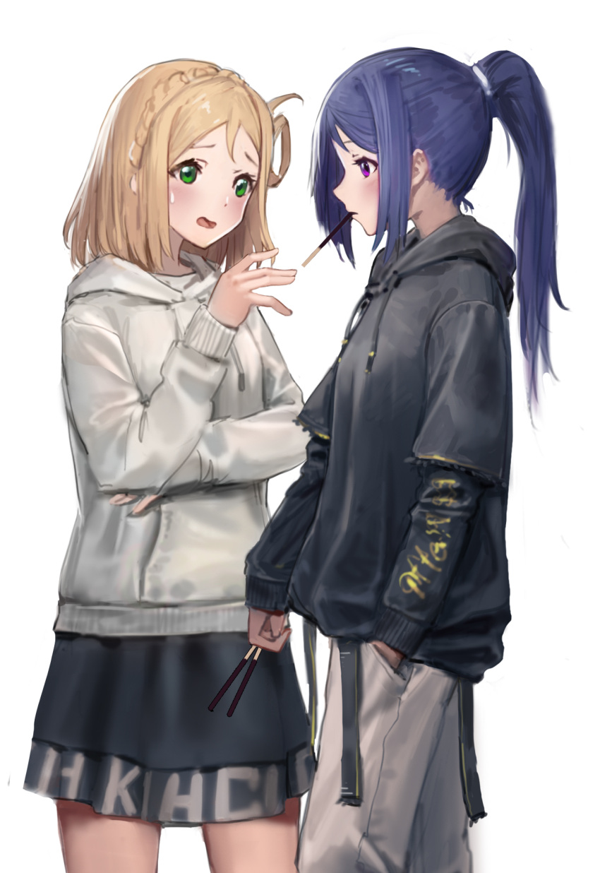 2girls, blonde_hair, blue_hair, food, green_eyes, heibaise_jiangshi, highres, love_live!