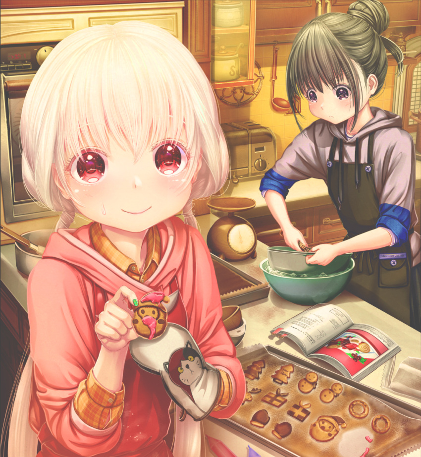 2girls, abo_(kawatasyunnnosukesabu), absurdly_long_hair, apron, baking, baking_sheet, bangs, black_apron