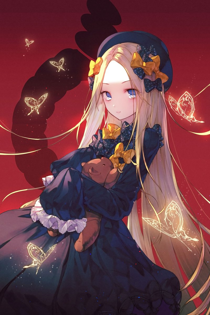 1girl, abigail_williams_(fate/grand_order), bangs, black_bow, black_dress, black_hat, blonde_hair, blue_eyes, bow, butterfly, closed_mouth, commentary_request, dress, ekh, eyebrows_visible_through_hair, fate/grand_order, fate_(series), forehead, hair_bow, hands_in_sleeves, hat, highres, long_hair, long_sleeves, looking_at_viewer, noose, object_hug, orange_bow, parted_bangs, polka_dot, polka_dot_bow, red_background, smile, solo, stuffed_animal, stuffed_toy, teddy_bear, very_long_hair