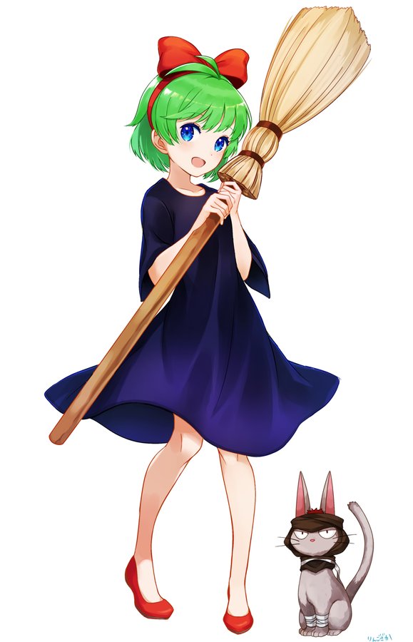 1girl, blue_eyes, bow, broom, cape, cat, cosplay, dress, fire_emblem, fire_emblem:_rekka_no_ken, fire_emblem_heroes, green_hair, hair_bow, hair_ribbon, hairband, jaffar_(fire_emblem), jiji_(majo_no_takkyuubin), kiki, kiki_(cosplay), looking_at_viewer, majo_no_takkyuubin, nino_(fire_emblem), open_mouth, redhead, ribbon, ringozaka_mariko, short_hair, smile, solo