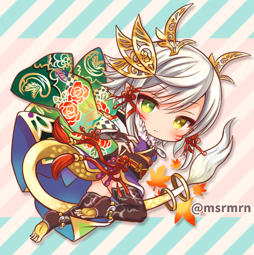 1girl, autumn_leaves, bangs, black_legwear, blush, bridal_gauntlets, claws, closed_mouth, commentary_request, diagonal-striped_background, diagonal_stripes, dragon_girl, dragon_tail, eyebrows_visible_through_hair, facial_mark, floral_print, full_body, fur-trimmed_kimono, fur_trim, green_eyes, hair_between_eyes, hair_ornament, heterochromia, japanese_clothes, jewelry, kaede_(p&amp;d), kimono, long_sleeves, looking_at_viewer, looking_to_the_side, lowres, marshmallow_mille, pointy_ears, print_sleeves, purple_kimono, puzzle_&amp;_dragons, short_hair, short_kimono, silver_hair, solo, tail, tail_ring, thigh-highs, toeless_legwear, twitter_username, wide_sleeves, yellow_eyes