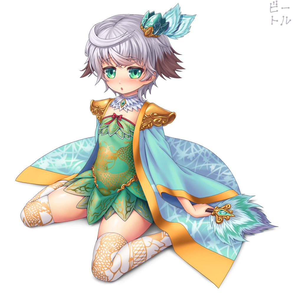 1girl, ahoge, aisha_(sennen_sensou_aigis), bettle_(b_s_a_n), blush, brown_hair, detached_collar, dragon_print, dress, eyebrows_visible_through_hair, fan, full_body, green_dress, green_eyes, grey_hair, hair_flaps, holding, multicolored_hair, nose_blush, parted_lips, sennen_sensou_aigis, short_hair, sitting, solo, thigh-highs, two-tone_hair, wariza, white_background, white_legwear