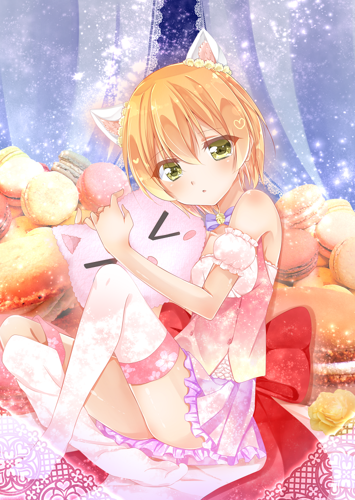 1girl, animal_ears, bare_shoulders, commentary_request, detached_sleeves, food, from_side, green_eyes