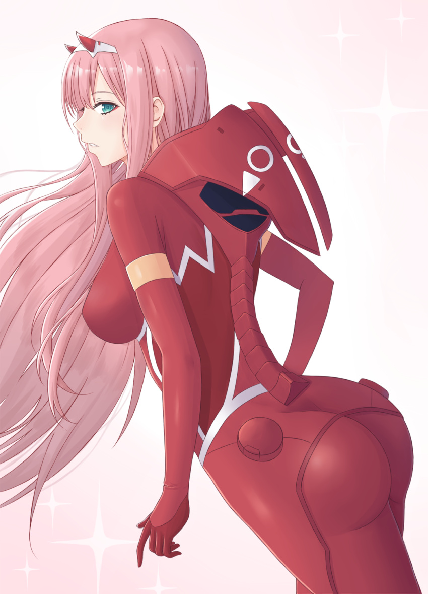 1girl, aqua_eyes, ass, bangs, bodysuit, breasts, darling_in_the_franxx, dutch_angle