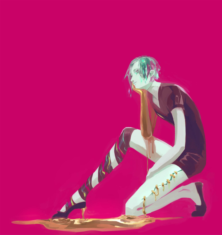 androgynous, chin_rest, crack, gem_uniform_(houseki_no_kuni), gold, golden_arms, green_eyes, green_hair