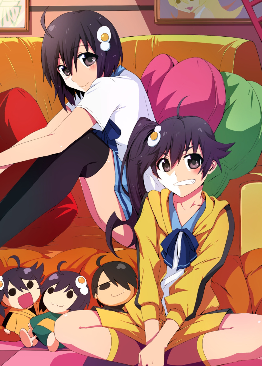 2girls, ahoge, araragi_karen, araragi_koyomi, araragi_tsukihi, black_eyes, black_hair, black_legwear