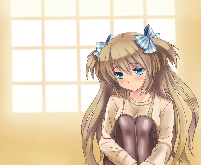 1girl, bangs, blonde_hair, blue_eyes, bow, eyebrows_visible_through_hair, fetal_position, liseanon, liz_hohenstein, long_hair, muvluv, muvluv_alternative, pantyhose, schwarzesmarken, very_long_hair, window