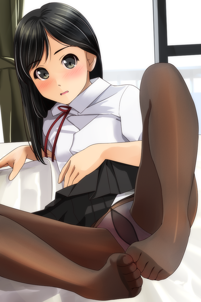 1girl, bangs, black_hair, black_legwear, blush, eyebrows_visible_through_hair, eyes, highres