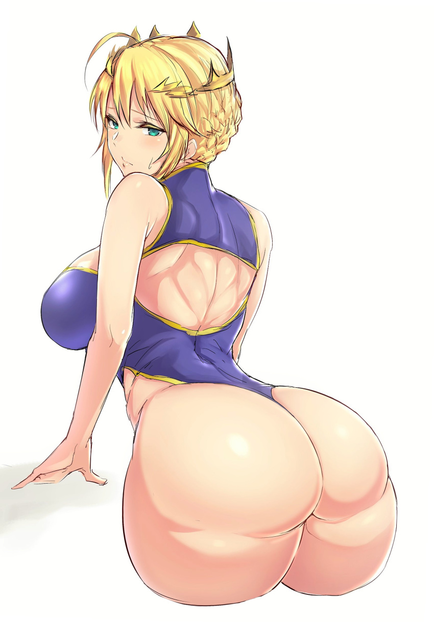 1girl, absurdres, ahoge, arched_back, artoria_pendragon_(all), artoria_pendragon_(lancer), ass, back, back_cutout, bare_arms, bare_shoulders, blonde_hair, braid, breasts, crown, fate/grand_order, fate_(series), french_braid, from_behind, green_eyes, hair_between_eyes, highres, hometa, huge_ass, large_breasts, looking_back, muscular_female, sideboob, sidelocks, sweatdrop