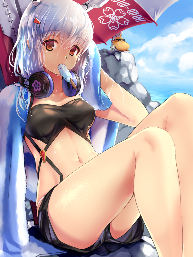 1girl, ass, ayanami_(azur_lane), azur_lane, bangs, beach_umbrella, black_shorts, black_tubetop