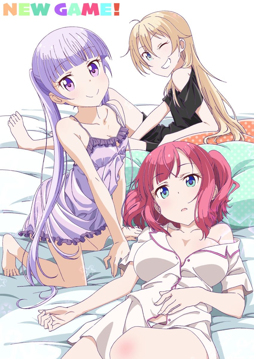 3girls, bangs, bed_sheet, between_legs, black_shirt, blonde_hair, blue_eyes, blunt_bangs