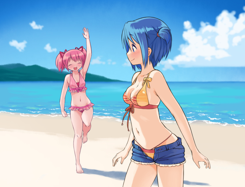 2girls, ^_^, arm_at_side, arm_up, arms_at_sides, bare_arms, bare_legs, bare_shoulders