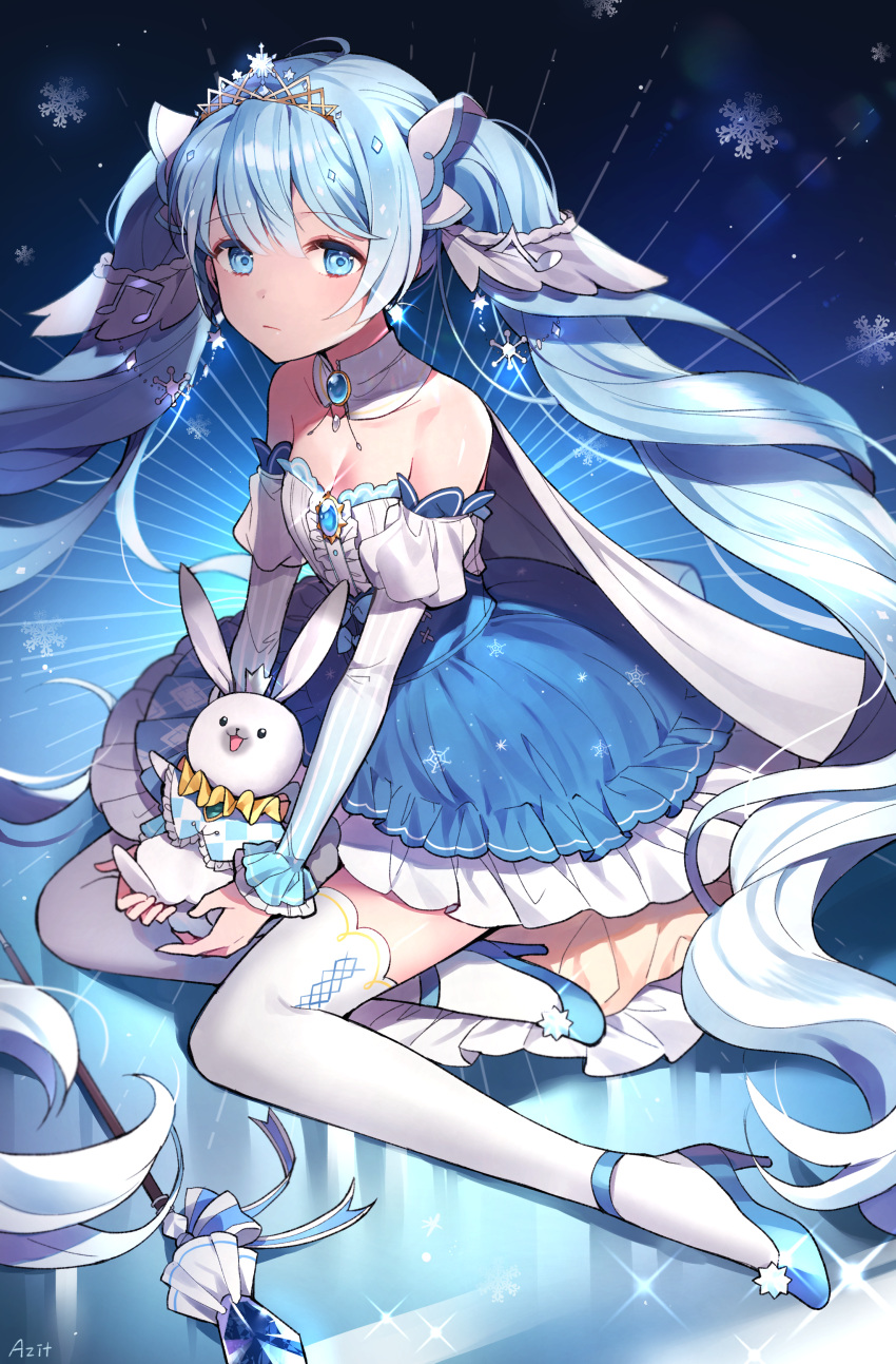 1girl, absurdres, animal, azit_(down), bangs, bare_shoulders, beamed_eighth_notes, blue_eyes