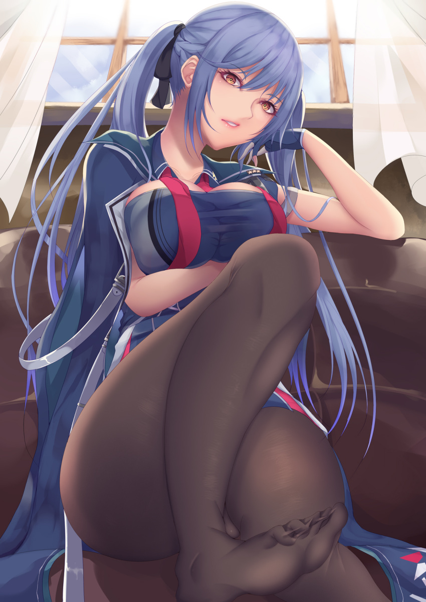 1girl, arm_under_breasts, ass, azur_lane, bangs, black_legwear, black_ribbon, blue_cloak
