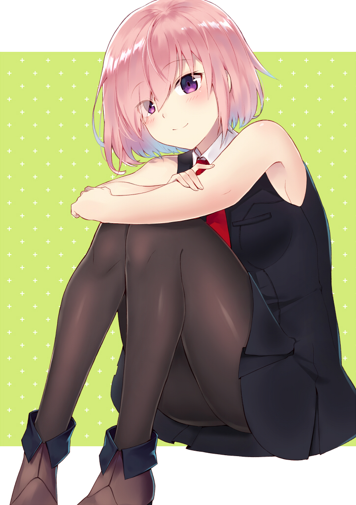 1girl, black_legwear, dress, eyes_visible_through_hair, fate/grand_order, fate_(series), hair_over_one_eye, itsumi_mita