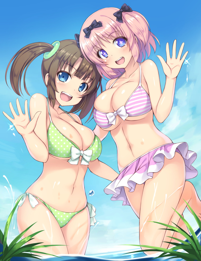 2girls, beach, bikini, blue_eyes, blue_sky, bow, breasts, brown_hair