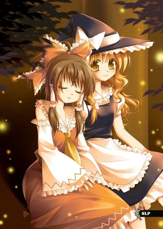 blonde_hair, brown_hair, hakurei_reimu, kirisame_marisa, multiple_girls, slp, touhou