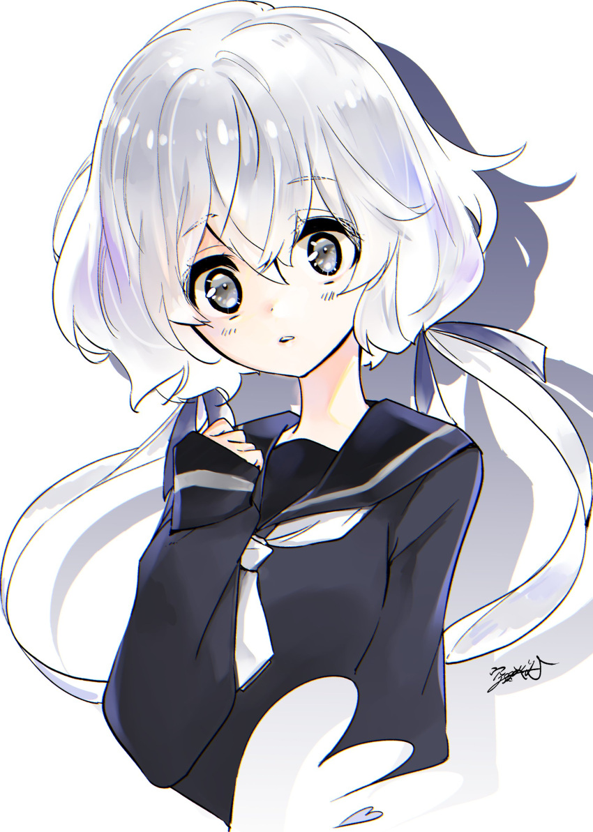 1girl, absurdres, black_serafuku, commentary_request, eyebrows_visible_through_hair, grey_eyes, hair_between_eyes, hair_ribbon