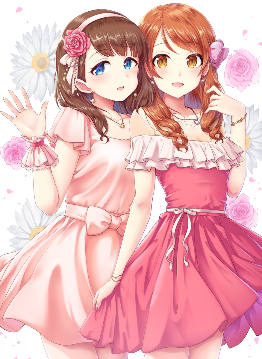 2girls, :d, bangs, blue_eyes, bracelet, breasts, brown_eyes, brown_hair