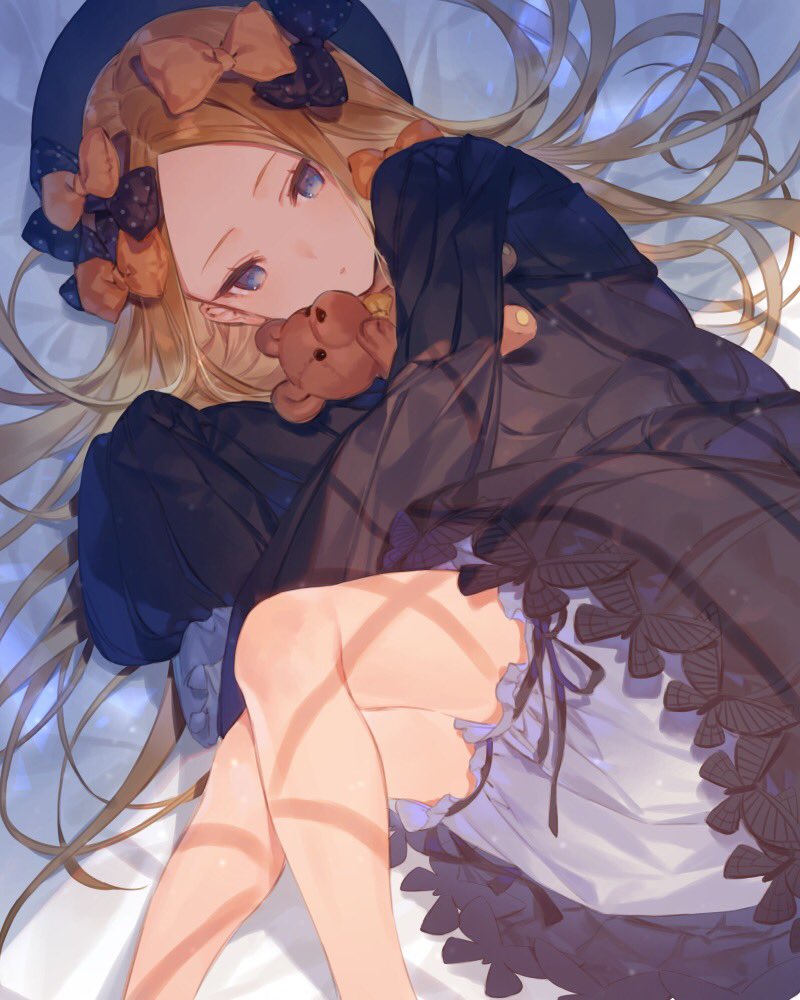 1girl, abigail_williams_(fate/grand_order), black_dress, black_hat, blonde_hair, bloomers, blue_eyes, bow