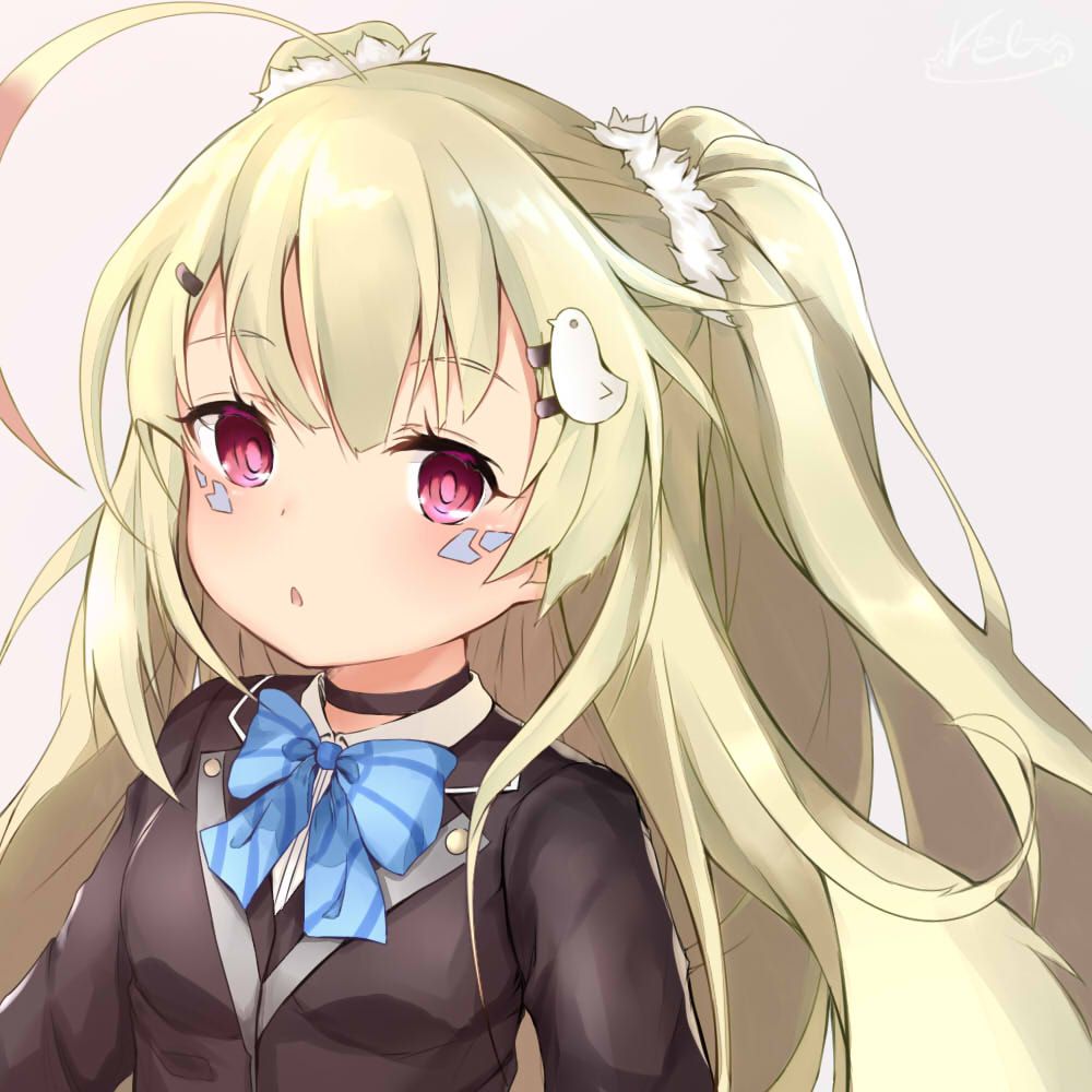 1girl, ahoge, azur_lane, bangs, bird_hair_ornament, black_choker, black_shirt, blonde_hair