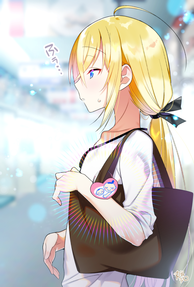 1boy, akemaru, androgynous, bishounen, blonde_hair, blue_eyes, eyebrows_visible_through_hair, hair_between_eyes
