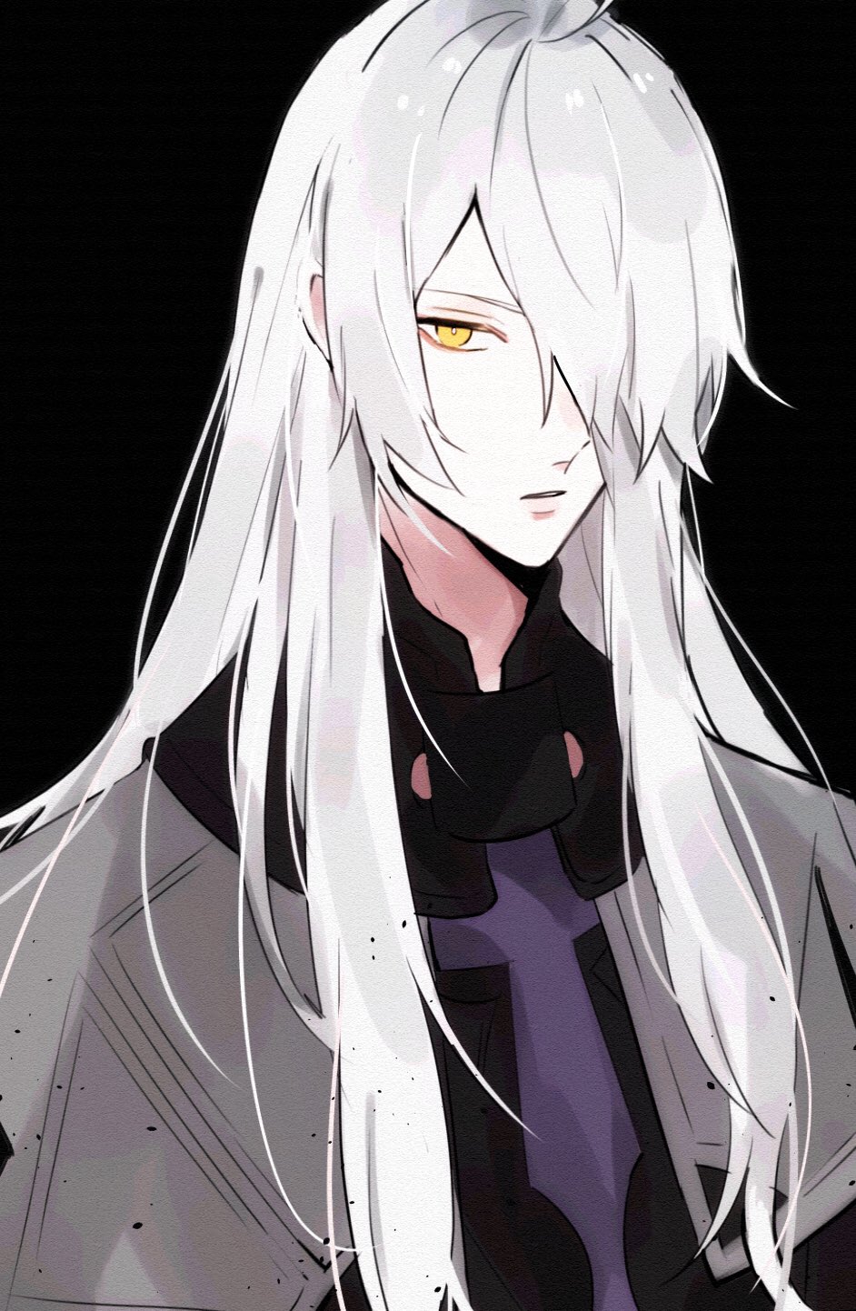 1boy, black_background, capelet, cross, fate/grand_order, fate_(series), galahad_(fate), galahad_alter, hair_over_one_eye, highres, long_hair, looking_at_viewer, male_focus, simple_background, upper_body, white_hair, yellow_eyes