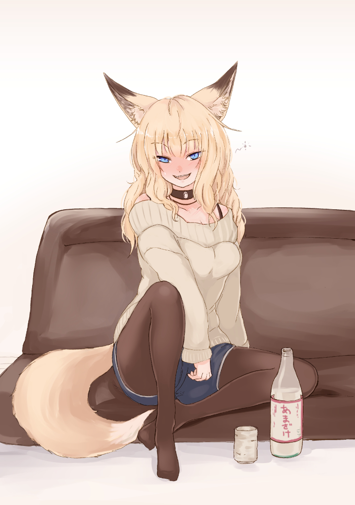 1girl, animal_ears, batta_(kanzume_quality), black_choker, blonde_hair, blue_eyes, blue_shorts, blush