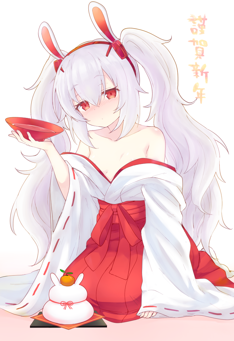 1girl, alternate_costume, animal_ears, azur_lane, bare_shoulders, blush, breasts, closed_mouth