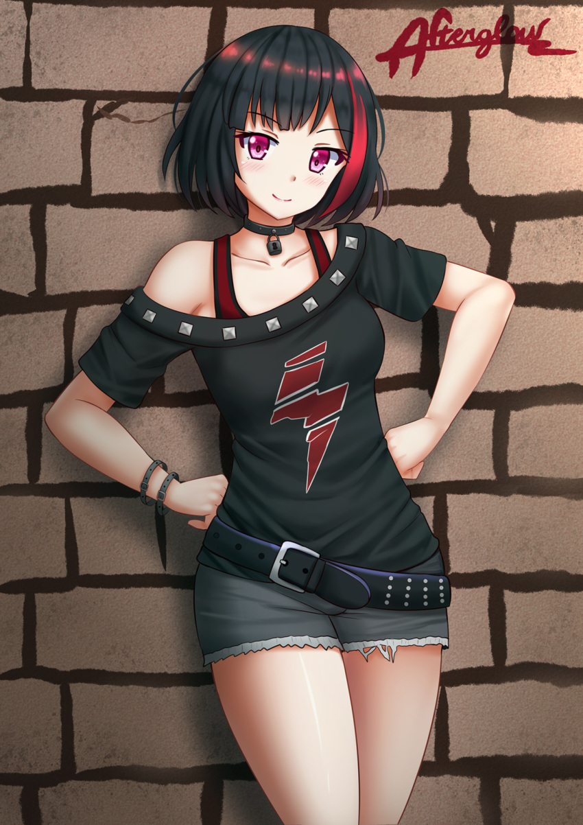 1girl, afterglow_(bang_dream!), bang_dream!, bare_shoulders, belt, belt_buckle, black_belt, black_hair, black_shirt, blush, brick_wall, buckle, closed_mouth, collarbone, commentary, grey_shorts, hands_on_hips, highres, kazenokaze, mitake_ran, multicolored_hair, off-shoulder_shirt, off_shoulder, redhead, shirt, short_shorts, short_sleeves, shorts, smile, solo, streaked_hair, violet_eyes
