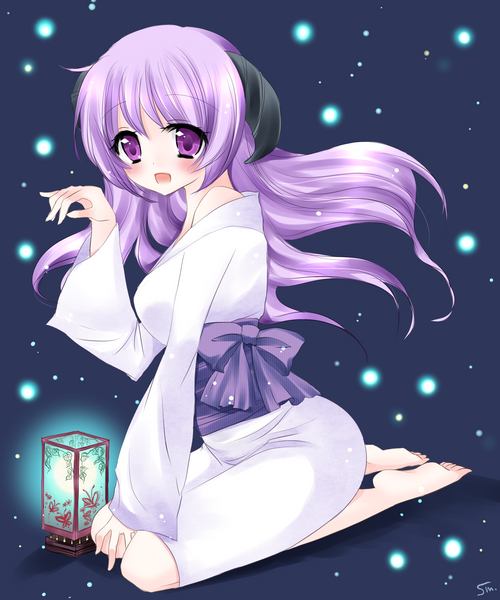 hanyuu, higurashi_no_naku_koro_ni, horns, japanese_clothes, kimono, kneeling, lantern, light_particles, long_hair, purple_eyes, purple_hair, seiza, signature, simple_background, sitting, smile, smina, solo, violet_eyes, watermark