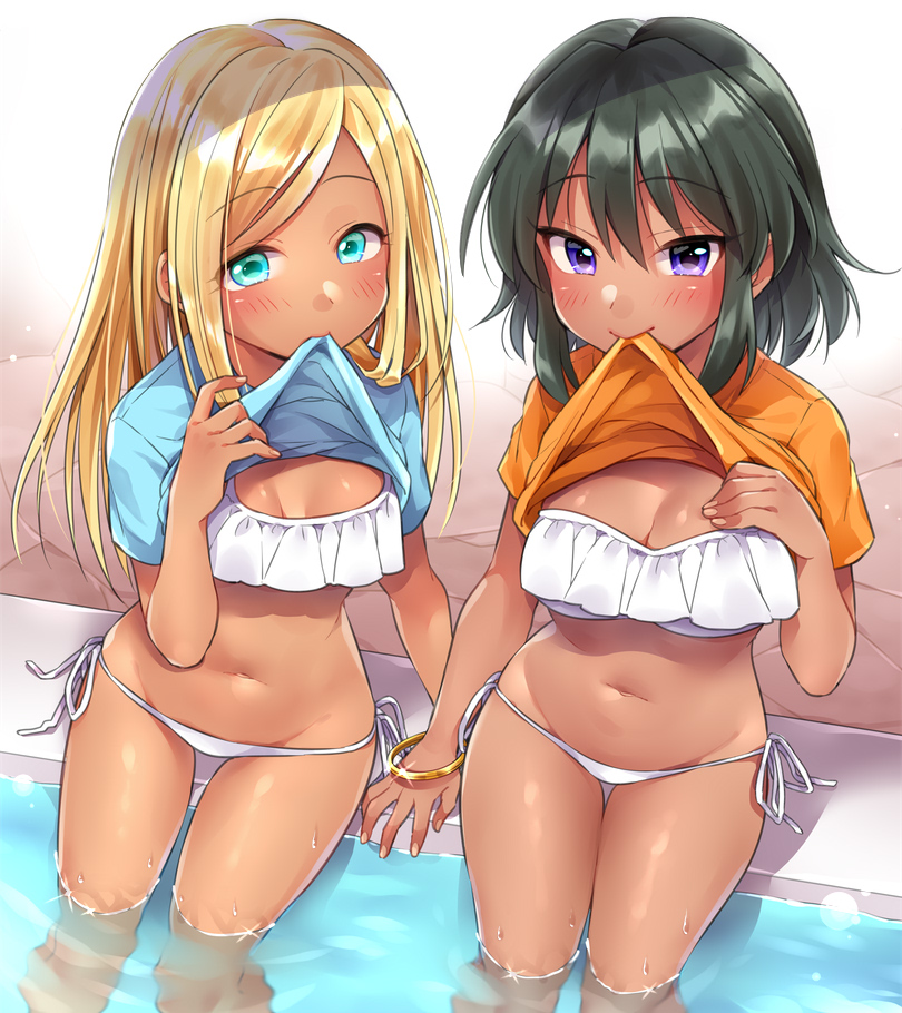 2girls, aqua_eyes, bangs, bikini, blonde_hair, blue_shirt, blush, bracelet, breasts, cleavage, dark_skin, eyebrows_visible_through_hair, green_hair, groin, hair_between_eyes, idolmaster, idolmaster_cinderella_girls, jewelry, layla_(idolmaster), lifted_by_self, long_hair, looking_at_viewer, medium_breasts, mio_(mgr300), mouth_hold, multiple_girls, natalia_(idolmaster), navel, orange_shirt, outdoors, parted_bangs, pool, ribbon, shiny, shiny_hair, shiny_skin, shirt, shirt_lift, short_hair, side-tie_bikini, sitting, small_breasts, smile, soaking_feet, swimsuit, violet_eyes, white_background, white_bikini, white_ribbon, yellow_bikini