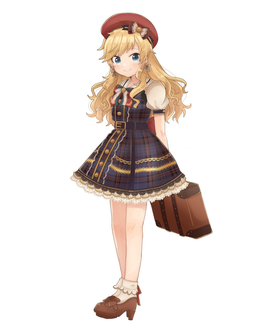 1girl, arms_behind_back, bare_legs, blonde_hair, blue_eyes, blush, bow, breasts, brown_footwear, commentary_request, dot_nose, dress, eyebrows_visible_through_hair, hair_bow, hair_ornament, hat, highres, holding, idolmaster, idolmaster_cinderella_girls, long_hair, looking_at_viewer, ootsuki_yui, puffy_short_sleeves, puffy_sleeves, red_hat, shoes, short_sleeves, simple_background, small_breasts, smile, solo, suitcase, white_background, wotsumiki_(sakura-yuzu)